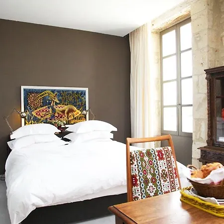 Mauvezin Sleeps 12 Pool 度假居